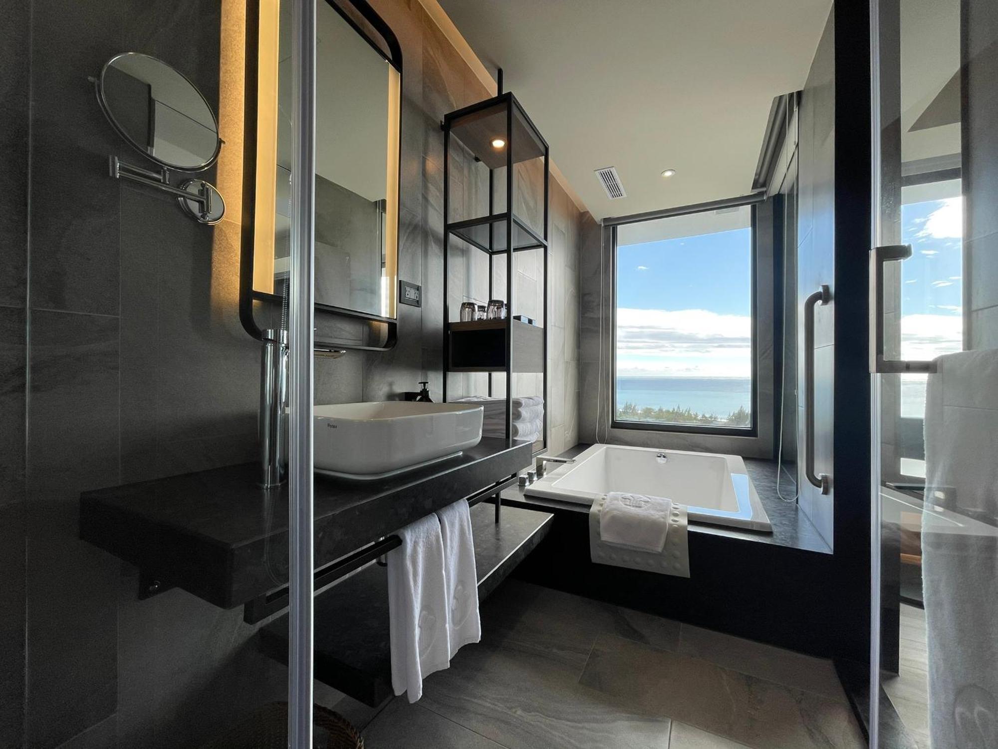 Lakeshore Hotel Hualien Taroko Shunan Cameră foto Bathroom